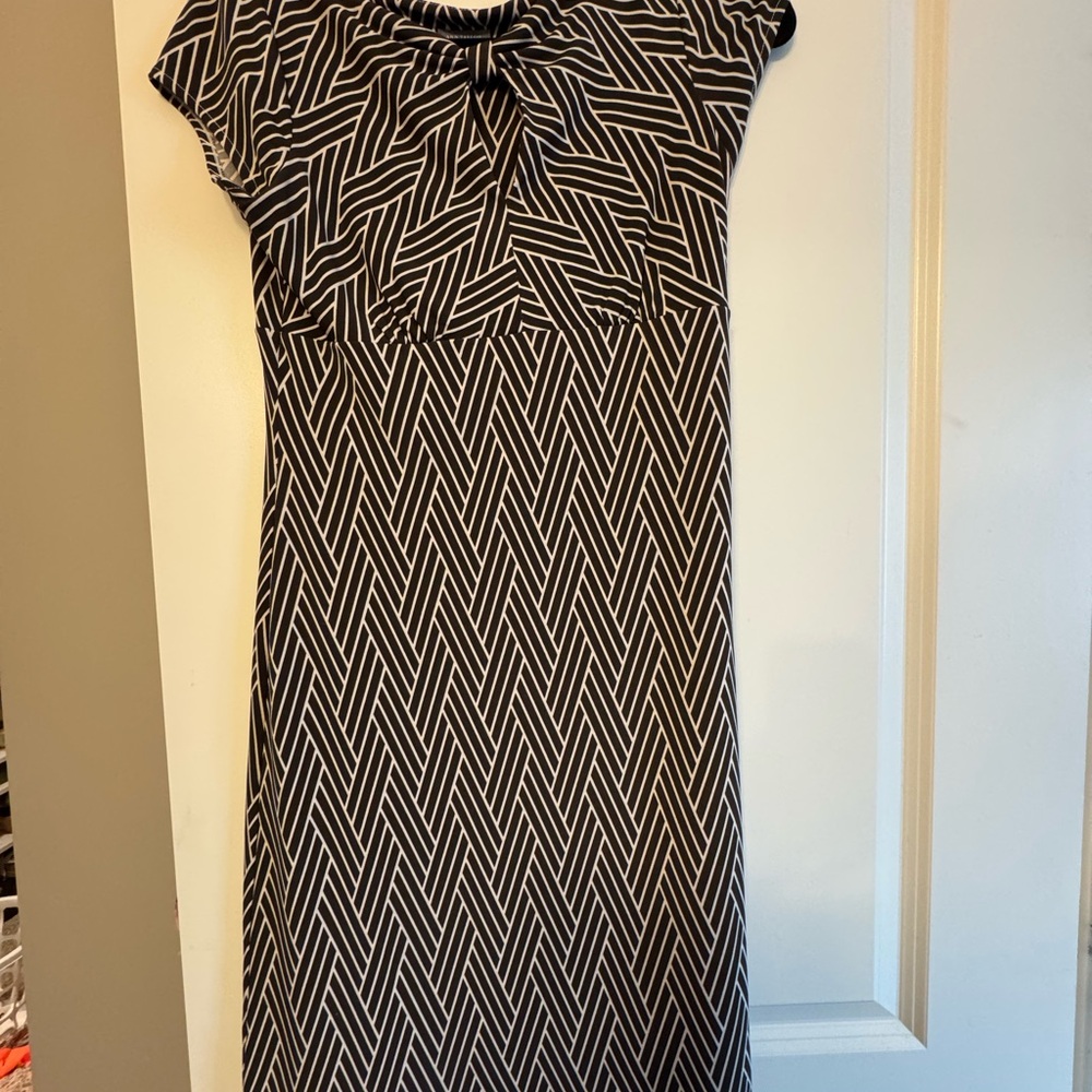 Black and White Patterned Women's Dress